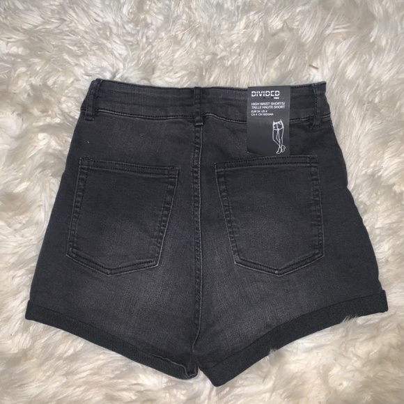 H&M black washed high waist shorts 🖤 - Picture 2 of 3